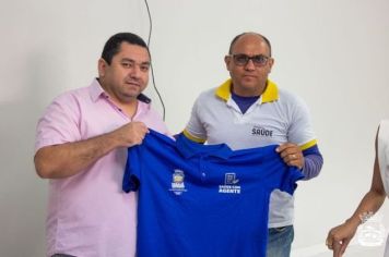 entrega de uniformes